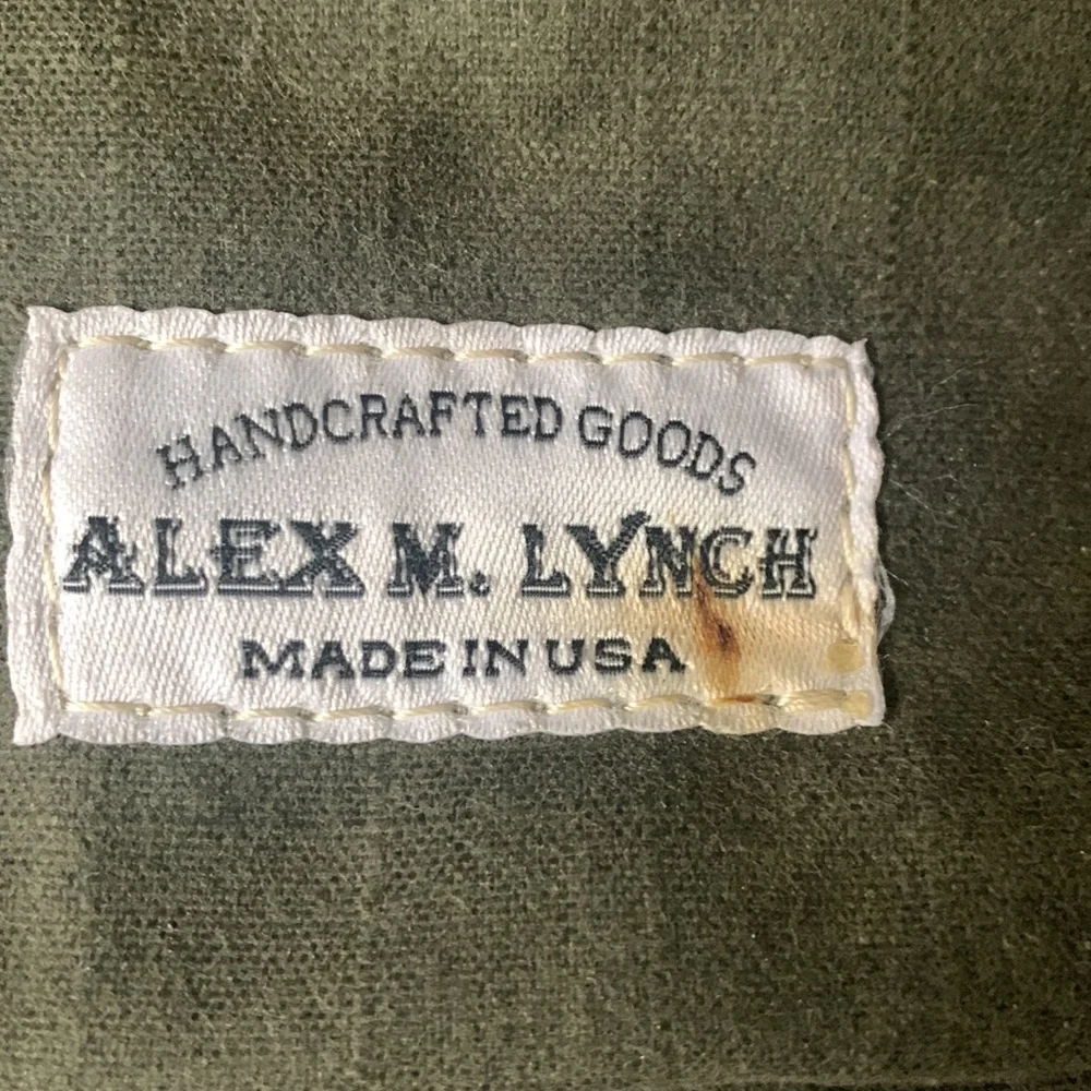 Alex M. Lynch Messenger Crossbody